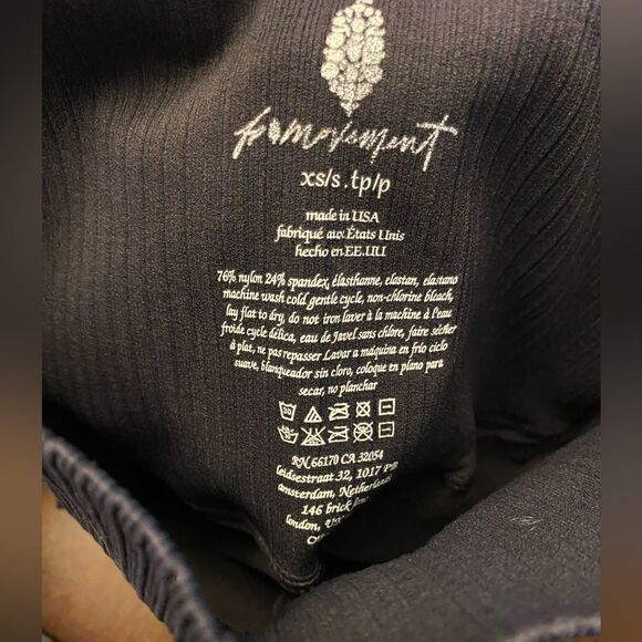 NWT FP Movement Good Karma Leggings “Washed Black” XS/S - Picture 6 of 7